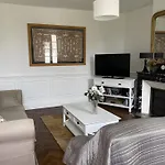 度假居 Avec Piscine La Petite Gironde
