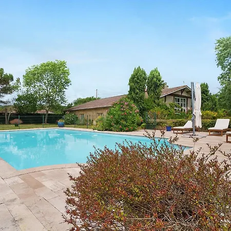بيت للعطل Avec Piscine La Petite Gironde Porcheres